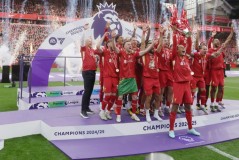 曼联主帅阿莫林帅位危机：战绩低迷，下课传闻四起